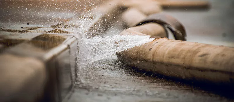Fix Leaking Pipe in Burlington, Ontario